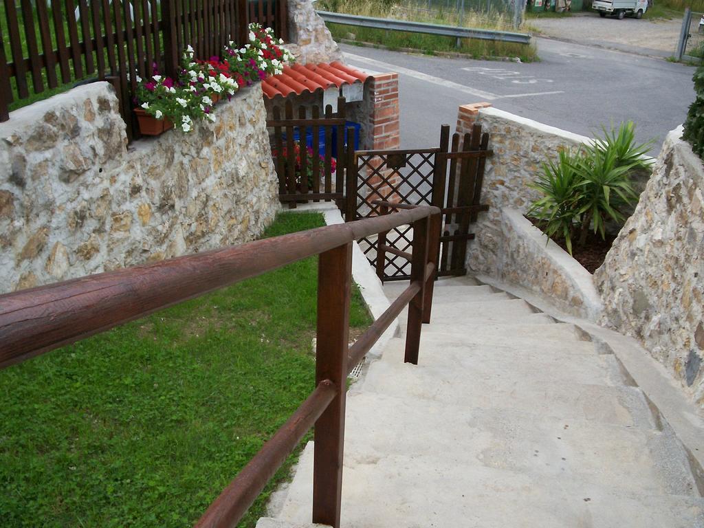 Hermitage Holidays Gallicano Exterior photo